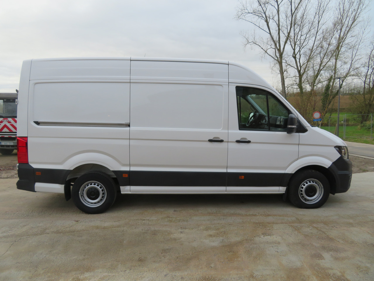 Furgon Volkswagen Crafter 2.0 CR TDi L3H3: slika Furgon Volkswagen Crafter 2.0 CR TDi L3H3