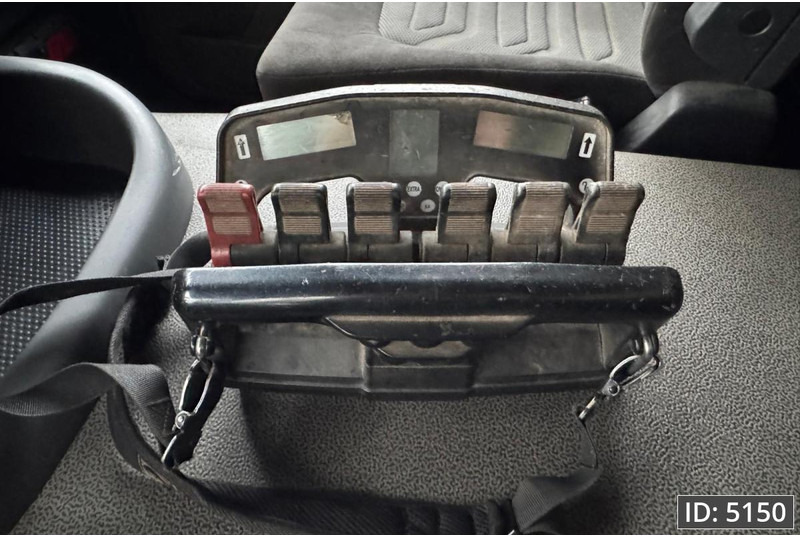 Zakup DAF CF 85.410 SC, Euro 5, 8x2 / Hiab 422 EP5 + Radio / 5x extendable DAF CF 85.410 SC, Euro 5, 8x2 / Hiab 422 EP5 + Radio / 5x extendable: slika Zakup DAF CF 85.410 SC, Euro 5, 8x2 / Hiab 422 EP5 + Radio / 5x extendable DAF CF 85.410 SC, Euro 5, 8x2 / Hiab 422 EP5 + Radio / 5x extendable Zakup DAF CF 85.410 SC, Euro 5, 8x2 / Hiab 422 EP5 + Radio / 5x extendable DAF CF 85.410 SC, Euro 5, 8x2 / Hiab 422 EP5 + Radio / 5x extendable: slika Zakup DAF CF 85.410 SC, Euro 5, 8x2 / Hiab 422 EP5 + Radio / 5x extendable DAF CF 85.410 SC, Euro 5, 8x2 / Hiab 422 EP5 + Radio / 5x extendable