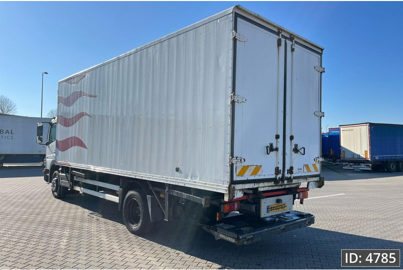 Mercedes-Benz Atego 1318 Day Cab, Euro 5, BDF / EPS automatic / DHOLLANDIA 2000KG - Transporter kontejnera/ Kamion s izmjenjivim sanducima: slika Mercedes-Benz Atego 1318 Day Cab, Euro 5, BDF / EPS automatic / DHOLLANDIA 2000KG - Transporter kontejnera/ Kamion s izmjenjivim sanducima Mercedes-Benz Atego 1318 Day Cab, Euro 5, BDF / EPS automatic / DHOLLANDIA 2000KG - Transporter kontejnera/ Kamion s izmjenjivim sanducima: slika Mercedes-Benz Atego 1318 Day Cab, Euro 5, BDF / EPS automatic / DHOLLANDIA 2000KG - Transporter kontejnera/ Kamion s izmjenjivim sanducima