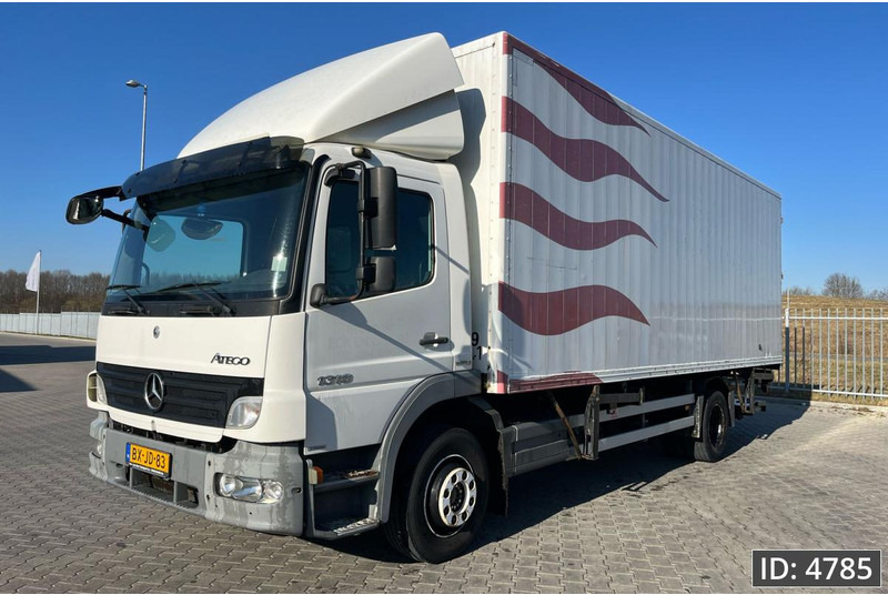 Mercedes-Benz Atego 1318 Day Cab, Euro 5, BDF / EPS automatic / DHOLLANDIA 2000KG - Transporter kontejnera/ Kamion s izmjenjivim sanducima: slika Mercedes-Benz Atego 1318 Day Cab, Euro 5, BDF / EPS automatic / DHOLLANDIA 2000KG - Transporter kontejnera/ Kamion s izmjenjivim sanducima Mercedes-Benz Atego 1318 Day Cab, Euro 5, BDF / EPS automatic / DHOLLANDIA 2000KG - Transporter kontejnera/ Kamion s izmjenjivim sanducima: slika Mercedes-Benz Atego 1318 Day Cab, Euro 5, BDF / EPS automatic / DHOLLANDIA 2000KG - Transporter kontejnera/ Kamion s izmjenjivim sanducima