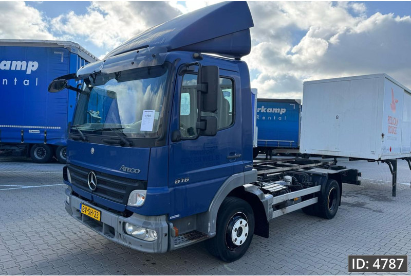 Mercedes-Benz Atego 816 Day Cab, Euro 5, BDF / EPS automatic / standklima / Hydraulic system - Transporter kontejnera/ Kamion s izmjenjivim sanducima: slika Mercedes-Benz Atego 816 Day Cab, Euro 5, BDF / EPS automatic / standklima / Hydraulic system - Transporter kontejnera/ Kamion s izmjenjivim sanducima Mercedes-Benz Atego 816 Day Cab, Euro 5, BDF / EPS automatic / standklima / Hydraulic system - Transporter kontejnera/ Kamion s izmjenjivim sanducima: slika Mercedes-Benz Atego 816 Day Cab, Euro 5, BDF / EPS automatic / standklima / Hydraulic system - Transporter kontejnera/ Kamion s izmjenjivim sanducima
