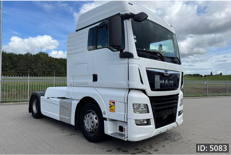 MAN TGX 18.500 XLX, Euro 6, / Retarder / 2 Tanks, Intarder - Tegljač: slika MAN TGX 18.500 XLX, Euro 6, / Retarder / 2 Tanks, Intarder - Tegljač MAN TGX 18.500 XLX, Euro 6, / Retarder / 2 Tanks, Intarder - Tegljač: slika MAN TGX 18.500 XLX, Euro 6, / Retarder / 2 Tanks, Intarder - Tegljač