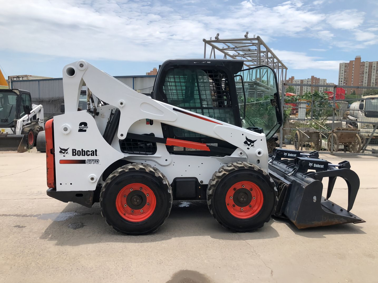 BOBCAT Skid Steer Loader S770 Click for Discount - Mini utovarivač: slika BOBCAT Skid Steer Loader S770 Click for Discount - Mini utovarivač BOBCAT Skid Steer Loader S770 Click for Discount - Mini utovarivač: slika BOBCAT Skid Steer Loader S770 Click for Discount - Mini utovarivač