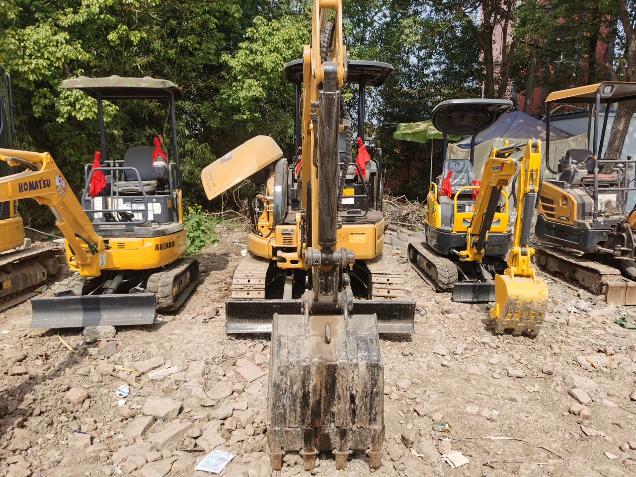 CATERPILLAR 303ECR - Mini bager: slika CATERPILLAR 303ECR - Mini bager CATERPILLAR 303ECR - Mini bager: slika CATERPILLAR 303ECR - Mini bager