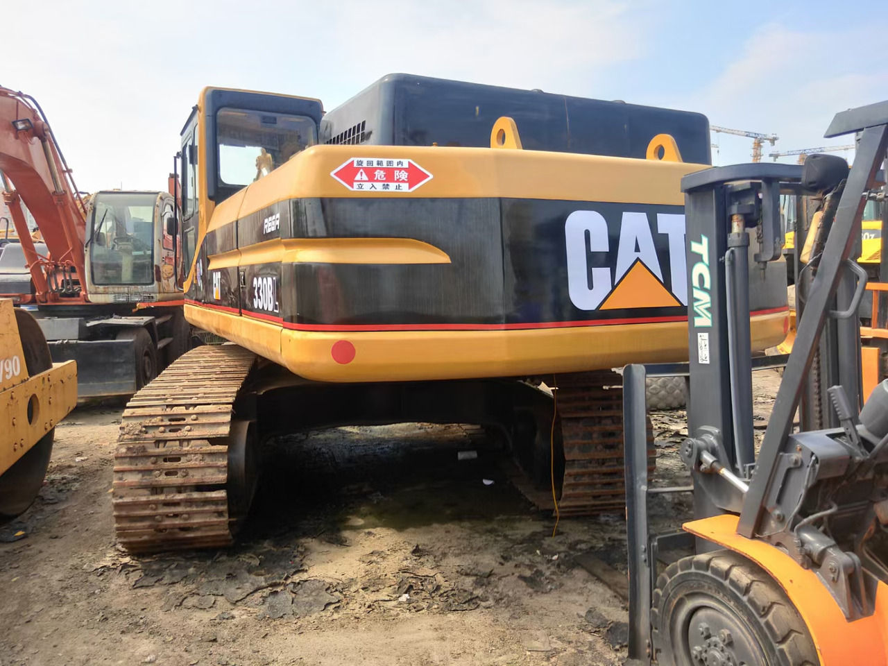 CATERPILLAR 330B - Bager gusjeničar: slika CATERPILLAR 330B - Bager gusjeničar CATERPILLAR 330B - Bager gusjeničar: slika CATERPILLAR 330B - Bager gusjeničar