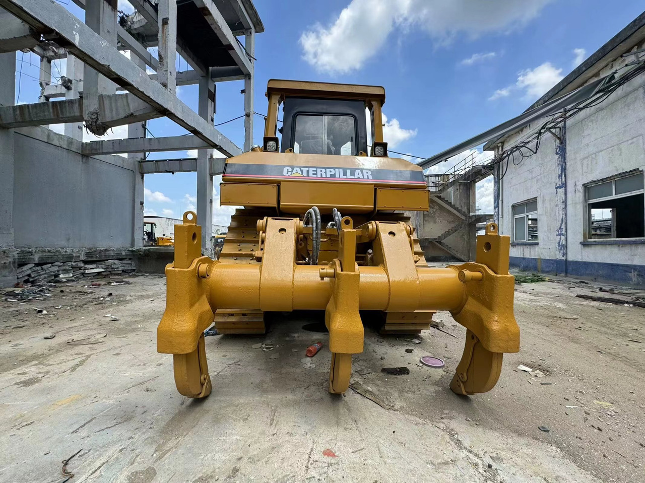 CATERPILLAR Bulldozer D8G Good Condition - Buldožer: slika CATERPILLAR Bulldozer D8G Good Condition - Buldožer CATERPILLAR Bulldozer D8G Good Condition - Buldožer: slika CATERPILLAR Bulldozer D8G Good Condition - Buldožer