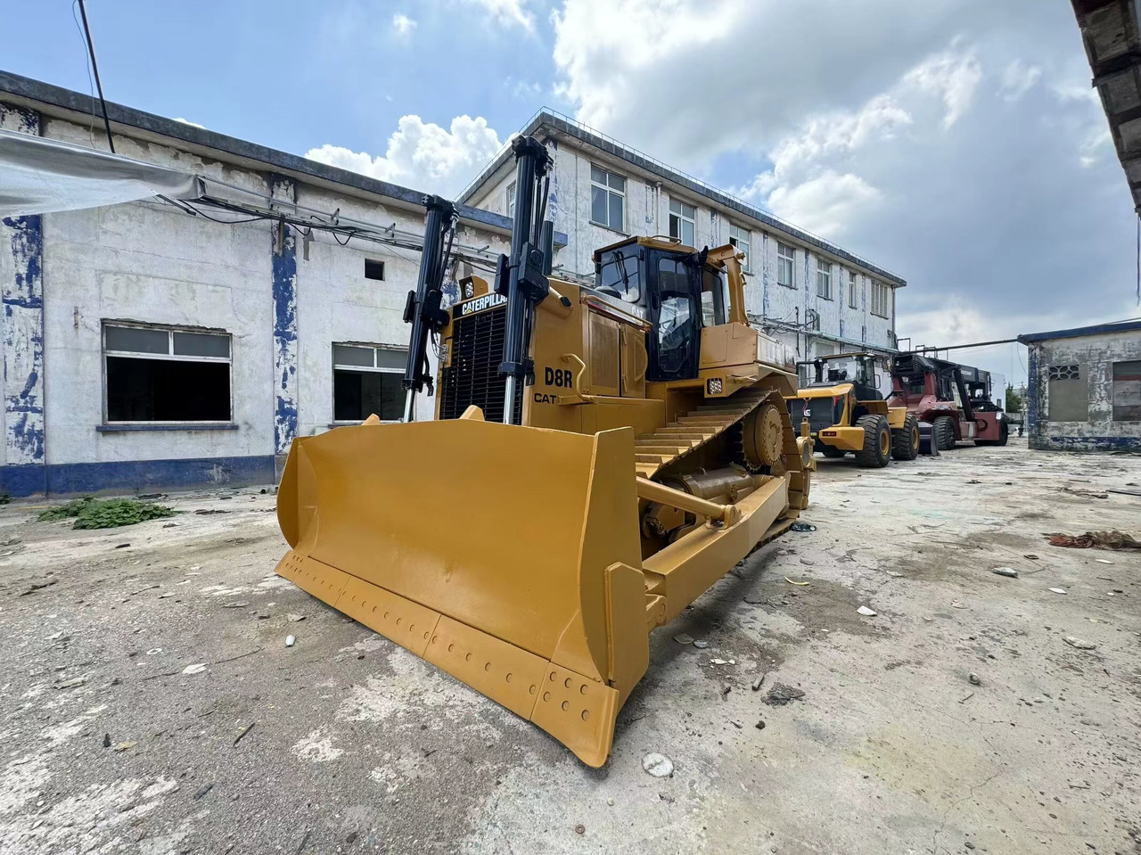 CATERPILLAR Bulldozer D8G Good Condition - Buldožer: slika CATERPILLAR Bulldozer D8G Good Condition - Buldožer CATERPILLAR Bulldozer D8G Good Condition - Buldožer: slika CATERPILLAR Bulldozer D8G Good Condition - Buldožer