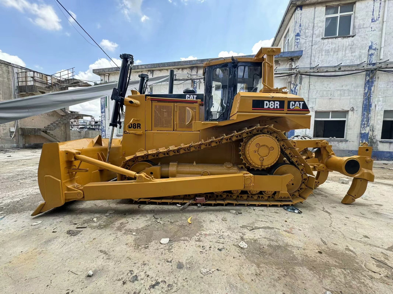 CATERPILLAR Bulldozer D8G Good Condition - Buldožer: slika CATERPILLAR Bulldozer D8G Good Condition - Buldožer CATERPILLAR Bulldozer D8G Good Condition - Buldožer: slika CATERPILLAR Bulldozer D8G Good Condition - Buldožer