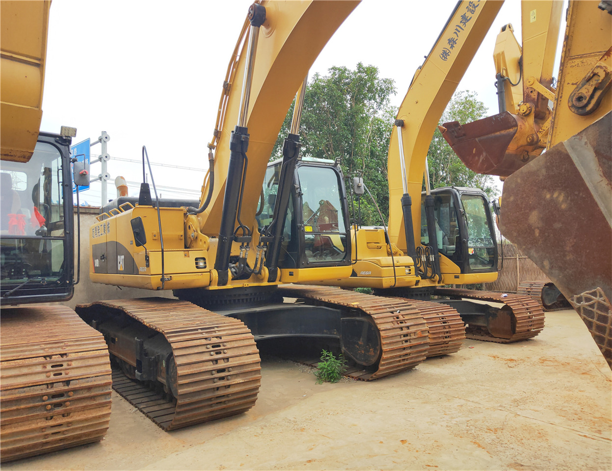 CATERPILLAR Crawler Excavator 349D - Bager gusjeničar: slika CATERPILLAR Crawler Excavator 349D - Bager gusjeničar CATERPILLAR Crawler Excavator 349D - Bager gusjeničar: slika CATERPILLAR Crawler Excavator 349D - Bager gusjeničar