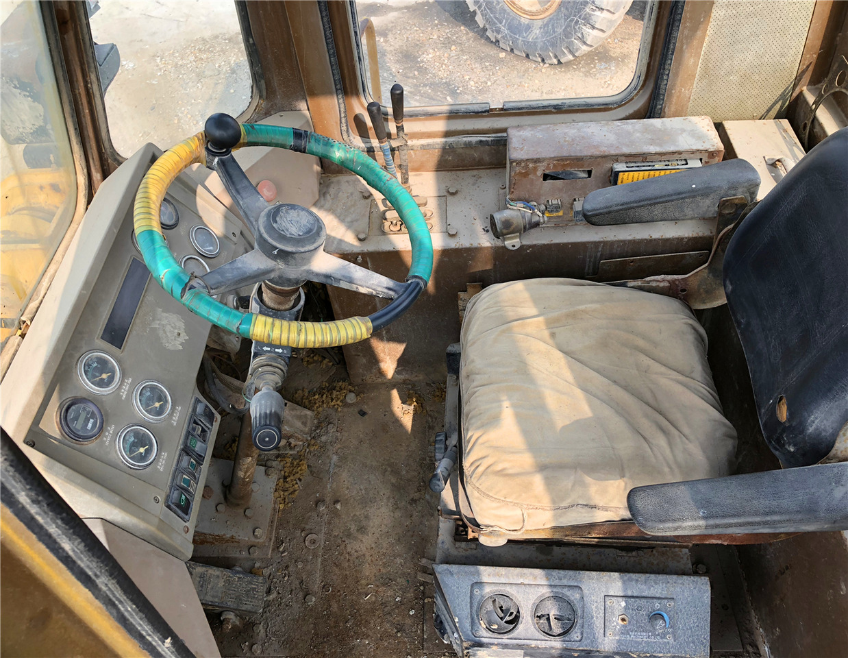 Utovarivač na kotačima CATERPILLAR Wheel Loader 966F Click Here for Discount: slika Utovarivač na kotačima CATERPILLAR Wheel Loader 966F Click Here for Discount Utovarivač na kotačima CATERPILLAR Wheel Loader 966F Click Here for Discount: slika Utovarivač na kotačima CATERPILLAR Wheel Loader 966F Click Here for Discount