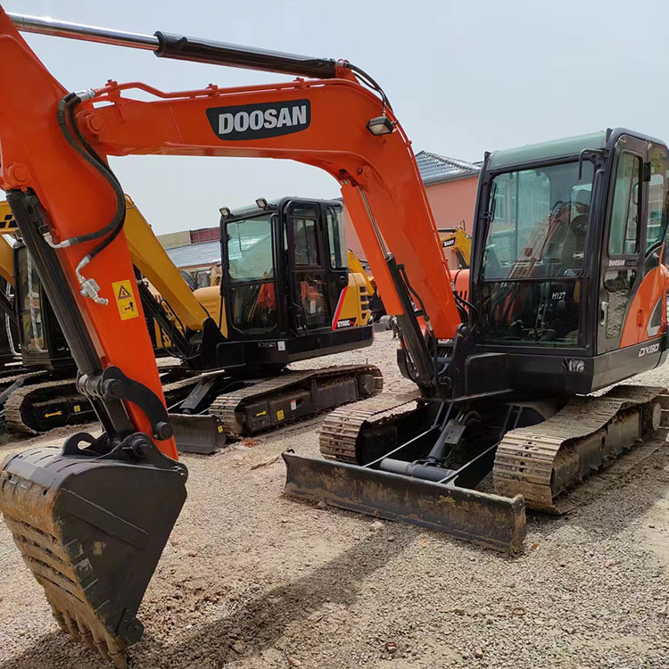 DOOSAN DX60 - Bager gusjeničar: slika DOOSAN DX60 - Bager gusjeničar DOOSAN DX60 - Bager gusjeničar: slika DOOSAN DX60 - Bager gusjeničar