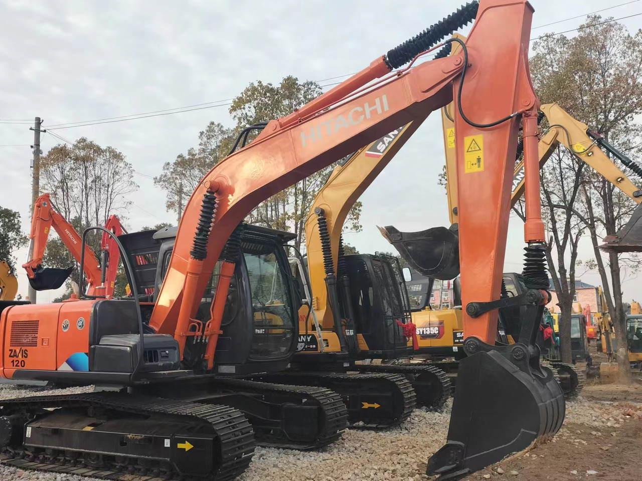 HITACHI ZX120 Excavator - Bager: slika HITACHI ZX120 Excavator - Bager HITACHI ZX120 Excavator - Bager: slika HITACHI ZX120 Excavator - Bager