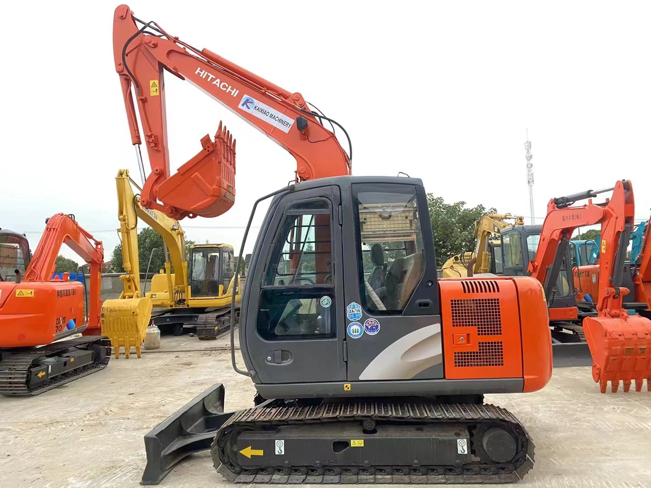 HITACHI ZX60 - Bager gusjeničar: slika HITACHI ZX60 - Bager gusjeničar HITACHI ZX60 - Bager gusjeničar: slika HITACHI ZX60 - Bager gusjeničar