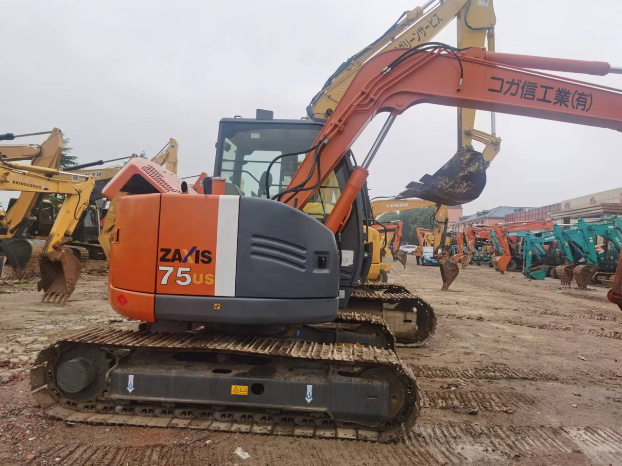 HITACHI ZX75US - Bager gusjeničar: slika HITACHI ZX75US - Bager gusjeničar HITACHI ZX75US - Bager gusjeničar: slika HITACHI ZX75US - Bager gusjeničar