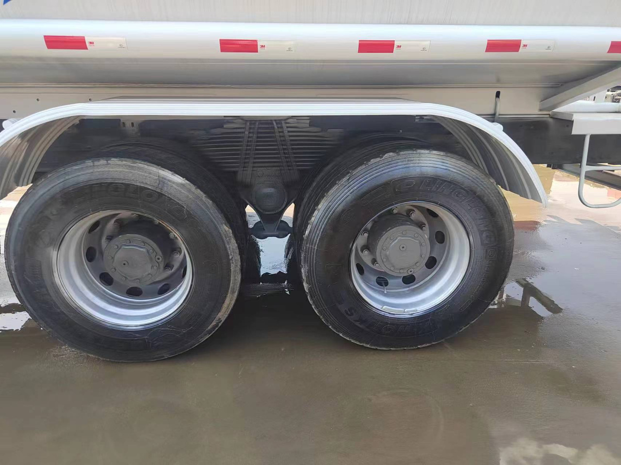 HOWO Water Tanker Click Here for Discount - Kamion cisterna: slika HOWO Water Tanker Click Here for Discount - Kamion cisterna HOWO Water Tanker Click Here for Discount - Kamion cisterna: slika HOWO Water Tanker Click Here for Discount - Kamion cisterna