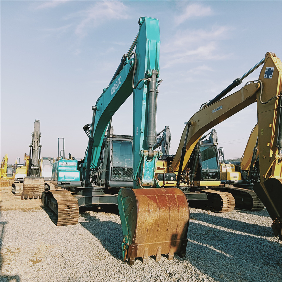 KOBELCO SK210 - Bager gusjeničar: slika KOBELCO SK210 - Bager gusjeničar KOBELCO SK210 - Bager gusjeničar: slika KOBELCO SK210 - Bager gusjeničar