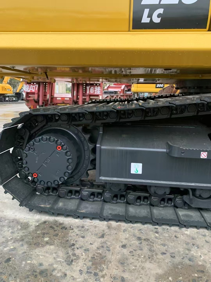 KOMATSU Crawler Excavator PC225 New - Bager gusjeničar: slika KOMATSU Crawler Excavator PC225 New - Bager gusjeničar KOMATSU Crawler Excavator PC225 New - Bager gusjeničar: slika KOMATSU Crawler Excavator PC225 New - Bager gusjeničar