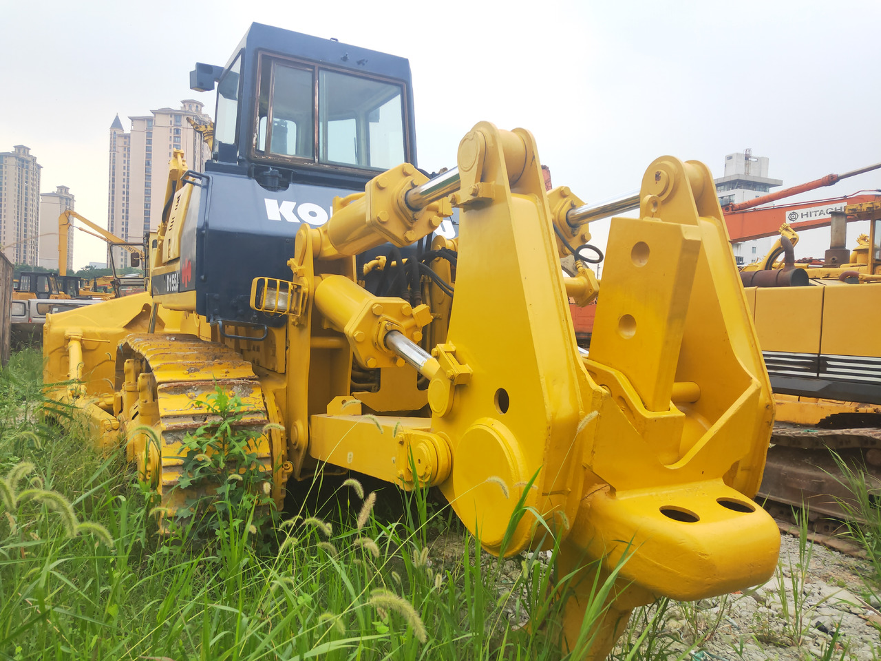 KOMATSU D155A-2 - Buldožer: slika KOMATSU D155A-2 - Buldožer KOMATSU D155A-2 - Buldožer: slika KOMATSU D155A-2 - Buldožer