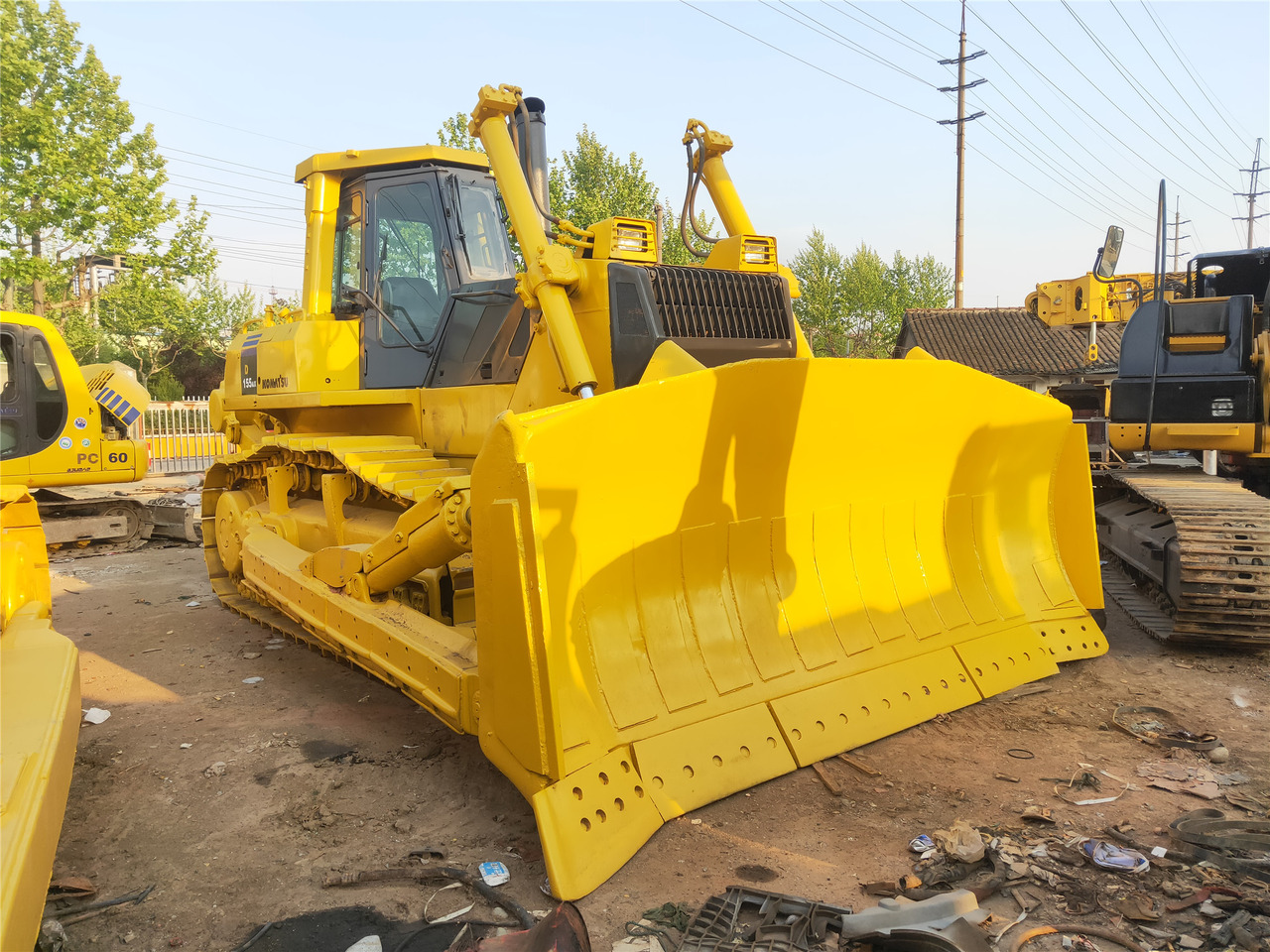 KOMATSU D155AX-5 - Buldožer: slika KOMATSU D155AX-5 - Buldožer KOMATSU D155AX-5 - Buldožer: slika KOMATSU D155AX-5 - Buldožer