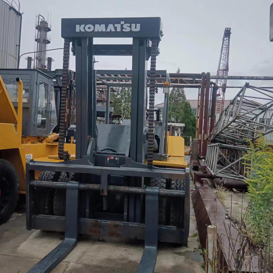KOMATSU FD150 - Diesel viličar: slika KOMATSU FD150 - Diesel viličar KOMATSU FD150 - Diesel viličar: slika KOMATSU FD150 - Diesel viličar