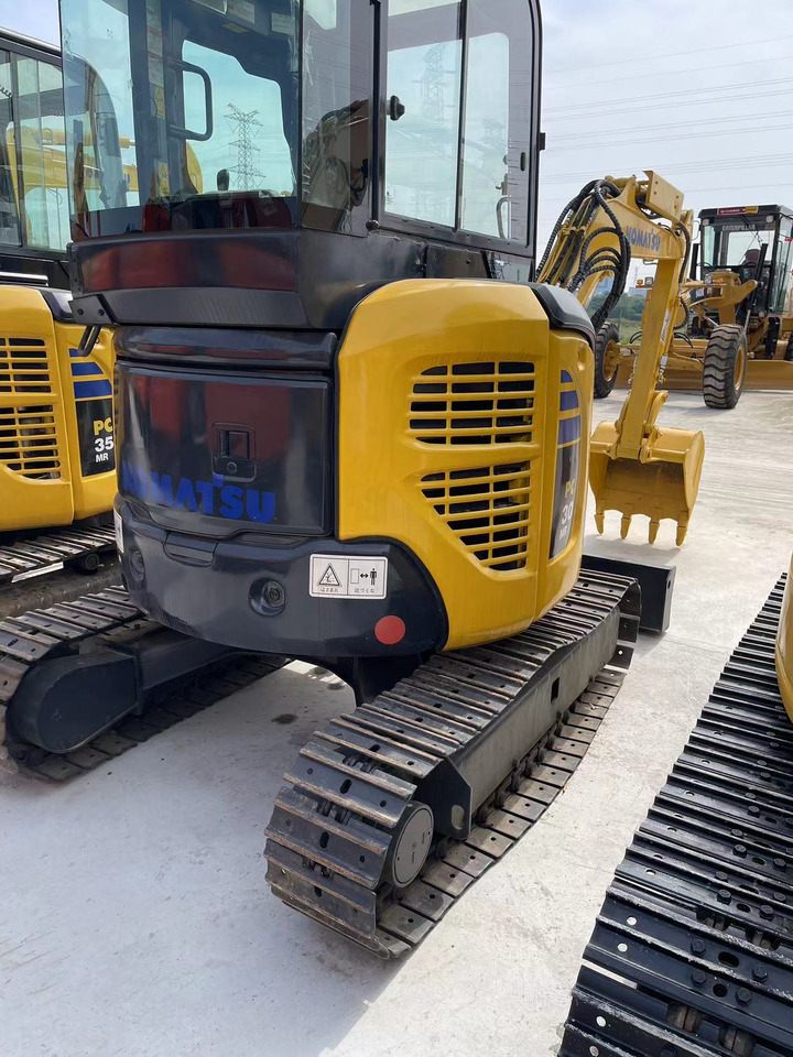 Zakup KOMATSU Mini Excavator PC30 Powerful and Efficient Yanmar Engine KOMATSU Mini Excavator PC30 Powerful and Efficient Yanmar Engine: slika Zakup KOMATSU Mini Excavator PC30 Powerful and Efficient Yanmar Engine KOMATSU Mini Excavator PC30 Powerful and Efficient Yanmar Engine