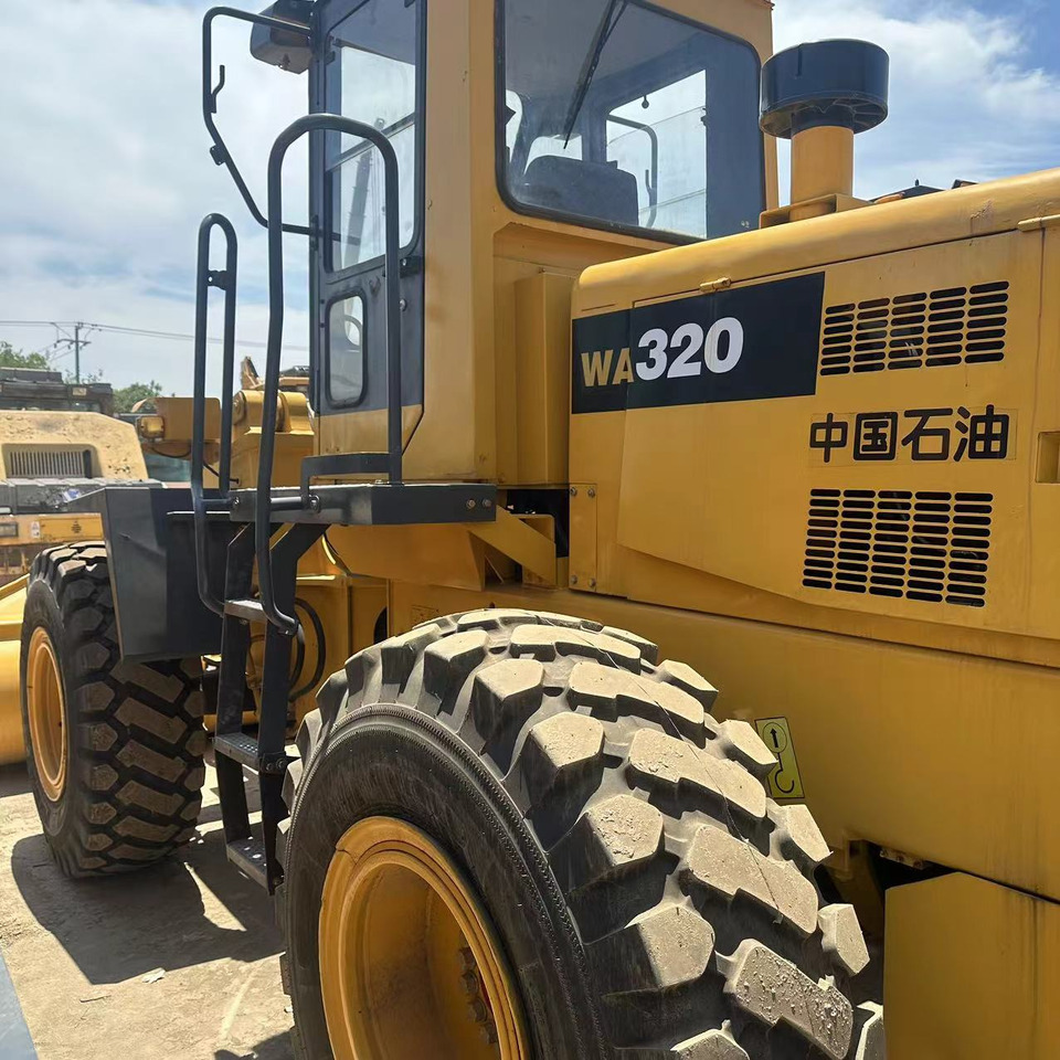 KOMATSU WA320 Wheel Loader Click for Discount - Utovarivač na kotačima: slika KOMATSU WA320 Wheel Loader Click for Discount - Utovarivač na kotačima KOMATSU WA320 Wheel Loader Click for Discount - Utovarivač na kotačima: slika KOMATSU WA320 Wheel Loader Click for Discount - Utovarivač na kotačima