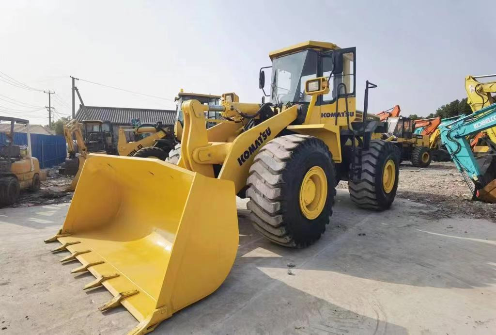 KOMATSU WA470 Wheel Loader Click for Discount - Utovarivač na kotačima: slika KOMATSU WA470 Wheel Loader Click for Discount - Utovarivač na kotačima KOMATSU WA470 Wheel Loader Click for Discount - Utovarivač na kotačima: slika KOMATSU WA470 Wheel Loader Click for Discount - Utovarivač na kotačima