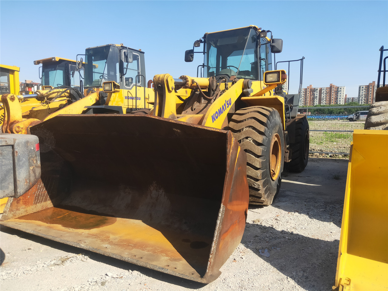 KOMATSU Wheel Loader 470-6 Click Here for Discount - Utovarivač na kotačima: slika KOMATSU Wheel Loader 470-6 Click Here for Discount - Utovarivač na kotačima KOMATSU Wheel Loader 470-6 Click Here for Discount - Utovarivač na kotačima: slika KOMATSU Wheel Loader 470-6 Click Here for Discount - Utovarivač na kotačima