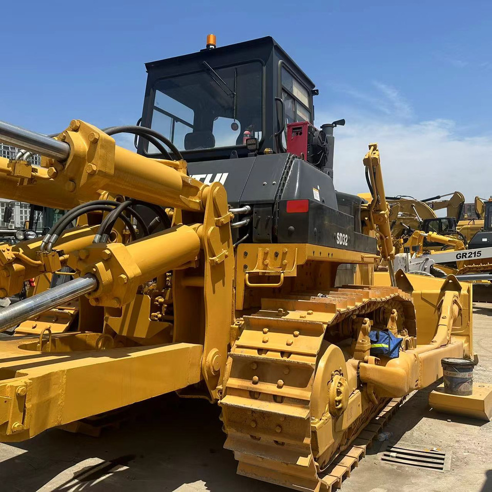 SHANTUI Bulldozer SD 32 Low Hours Good Condition - Buldožer: slika SHANTUI Bulldozer SD 32 Low Hours Good Condition - Buldožer SHANTUI Bulldozer SD 32 Low Hours Good Condition - Buldožer: slika SHANTUI Bulldozer SD 32 Low Hours Good Condition - Buldožer