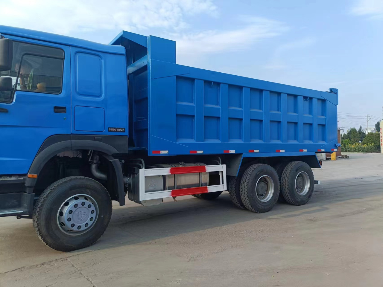 SINOTRUK HOWO 371 6X4 CLICK HERE FOR DISCOUNT - Kiper: slika SINOTRUK HOWO 371 6X4 CLICK HERE FOR DISCOUNT - Kiper SINOTRUK HOWO 371 6X4 CLICK HERE FOR DISCOUNT - Kiper: slika SINOTRUK HOWO 371 6X4 CLICK HERE FOR DISCOUNT - Kiper