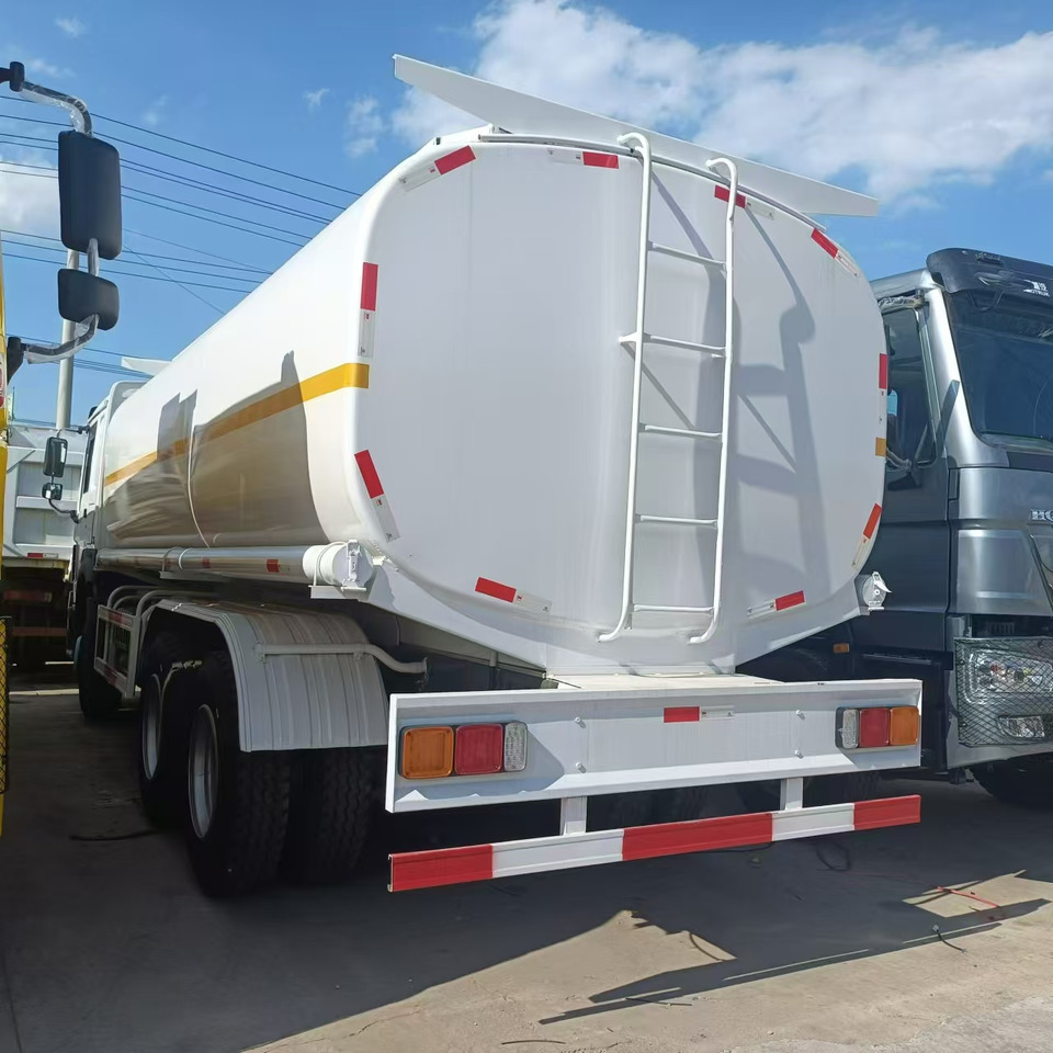SINOTRUK HOWO 371 - Kamion cisterna: slika SINOTRUK HOWO 371 - Kamion cisterna SINOTRUK HOWO 371 - Kamion cisterna: slika SINOTRUK HOWO 371 - Kamion cisterna