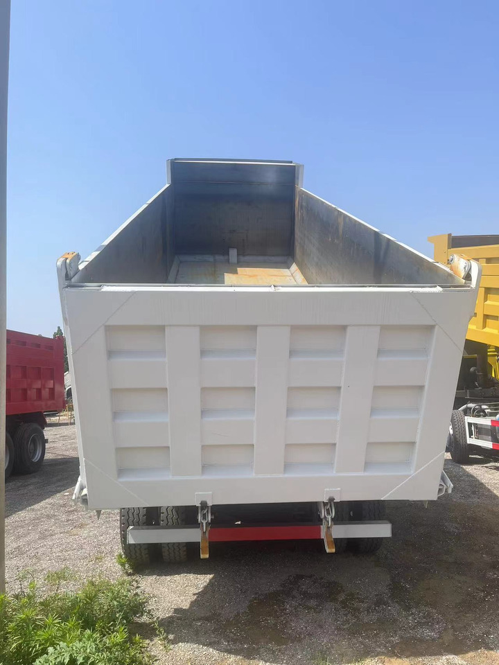 SINOTRUK HOWO 420 8X4 CLICK HERE FOR DISCOUNT - Kiper: slika SINOTRUK HOWO 420 8X4 CLICK HERE FOR DISCOUNT - Kiper SINOTRUK HOWO 420 8X4 CLICK HERE FOR DISCOUNT - Kiper: slika SINOTRUK HOWO 420 8X4 CLICK HERE FOR DISCOUNT - Kiper