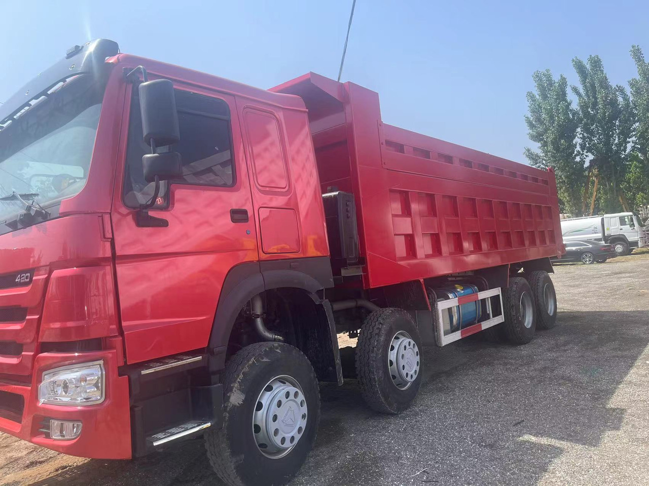 SINOTRUK HOWO 420 8X4 CLICK HERE FOR DISCOUNT - Kiper: slika SINOTRUK HOWO 420 8X4 CLICK HERE FOR DISCOUNT - Kiper SINOTRUK HOWO 420 8X4 CLICK HERE FOR DISCOUNT - Kiper: slika SINOTRUK HOWO 420 8X4 CLICK HERE FOR DISCOUNT - Kiper