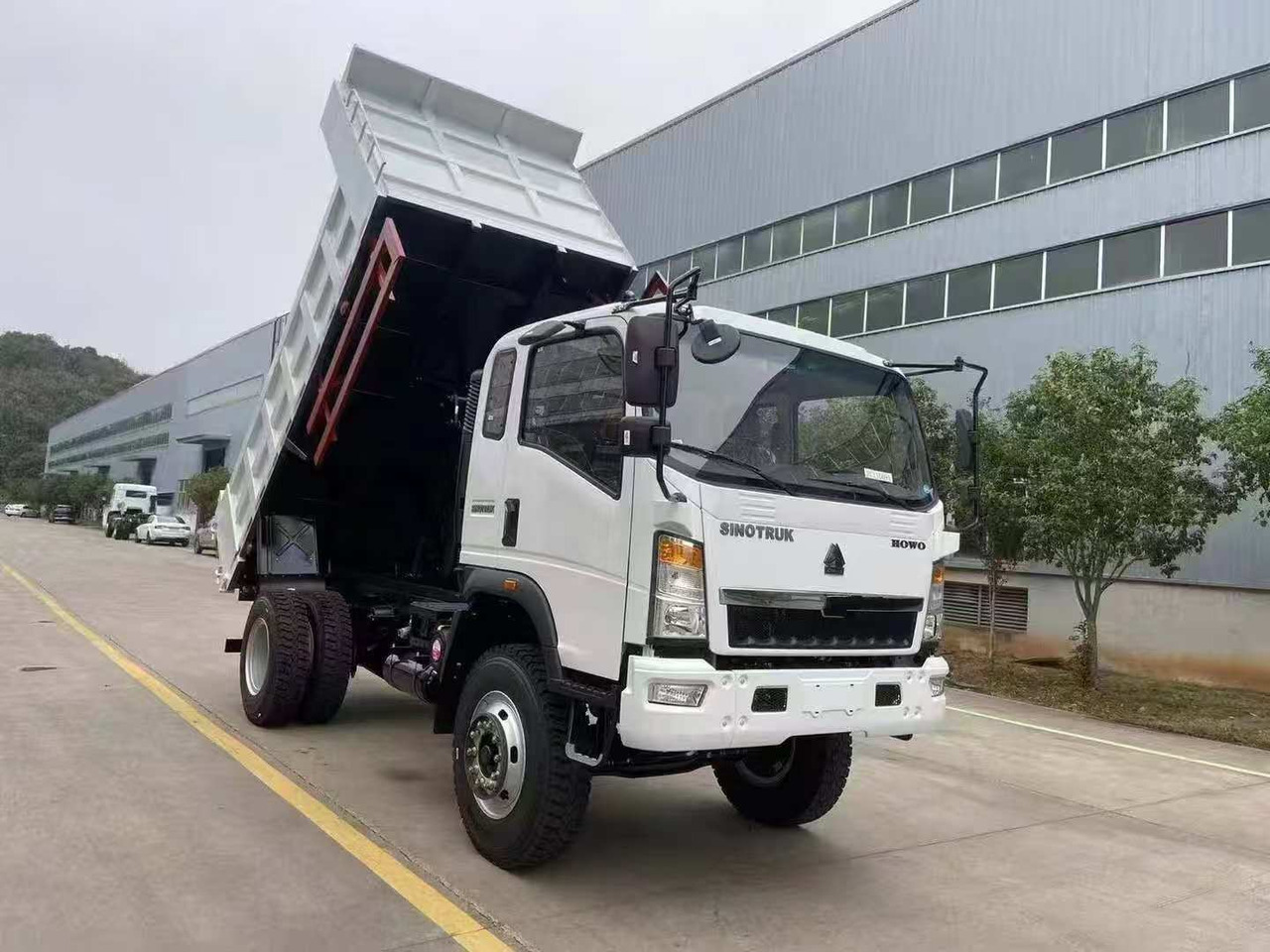 SINOTRUK HOWO 4x2 Dump Truck Click Here for Discount - Kiper: slika SINOTRUK HOWO 4x2 Dump Truck Click Here for Discount - Kiper SINOTRUK HOWO 4x2 Dump Truck Click Here for Discount - Kiper: slika SINOTRUK HOWO 4x2 Dump Truck Click Here for Discount - Kiper