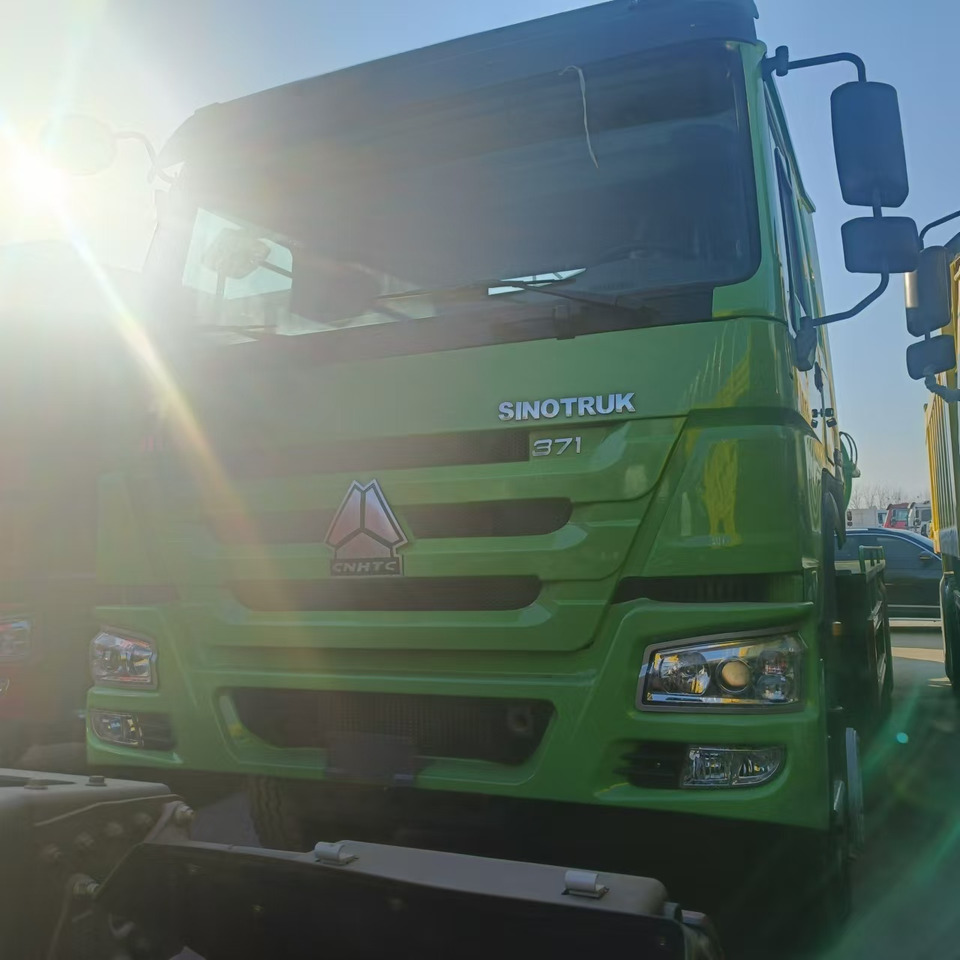 SINOTRUK HOWO Sewage Suction Truck 6*4 Click Here for Discount - Vakum kamion: slika SINOTRUK HOWO Sewage Suction Truck 6*4 Click Here for Discount - Vakum kamion SINOTRUK HOWO Sewage Suction Truck 6*4 Click Here for Discount - Vakum kamion: slika SINOTRUK HOWO Sewage Suction Truck 6*4 Click Here for Discount - Vakum kamion