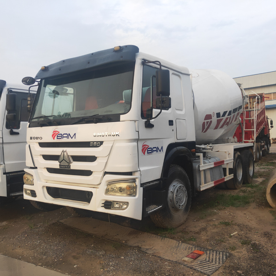 SINOTRUK HOWO371 - Mješalica za beton: slika SINOTRUK HOWO371 - Mješalica za beton SINOTRUK HOWO371 - Mješalica za beton: slika SINOTRUK HOWO371 - Mješalica za beton