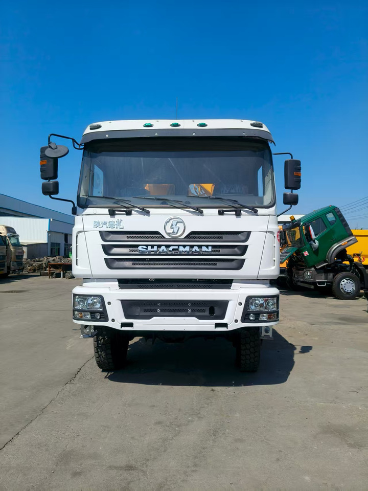 Shacman - Kamion s kranom: slika Shacman - Kamion s kranom Shacman - Kamion s kranom: slika Shacman - Kamion s kranom