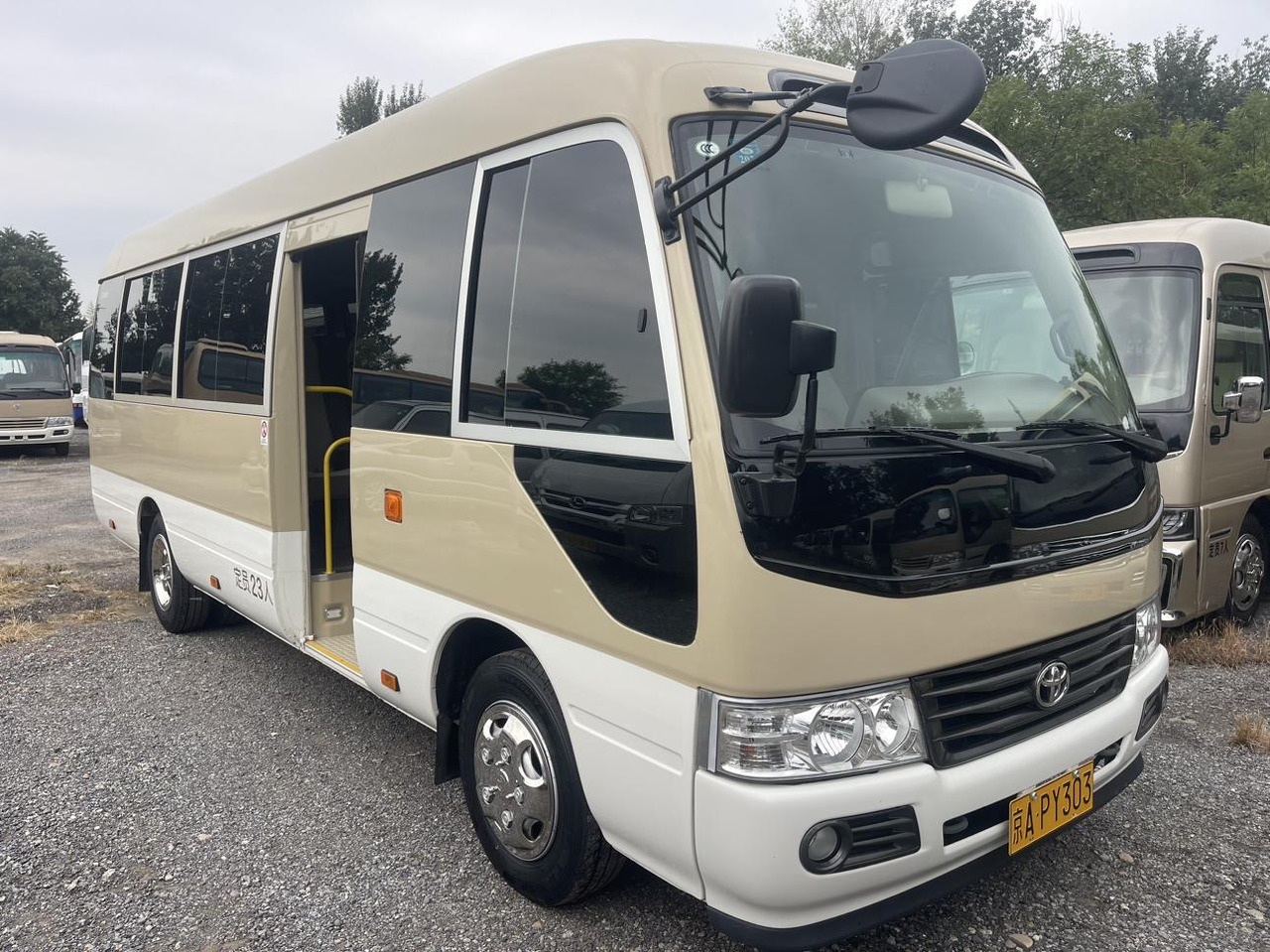 TOYOTA Coaster - Gradski autobus: slika TOYOTA Coaster - Gradski autobus TOYOTA Coaster - Gradski autobus: slika TOYOTA Coaster - Gradski autobus