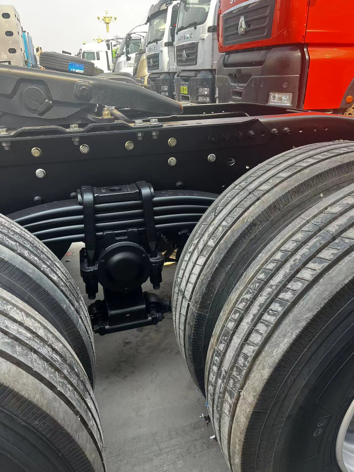 FOTON Auman Tractor Unit 6✖4 Automatic Good condition - Tegljač: slika FOTON Auman Tractor Unit 6✖4 Automatic Good condition - Tegljač FOTON Auman Tractor Unit 6✖4 Automatic Good condition - Tegljač: slika FOTON Auman Tractor Unit 6✖4 Automatic Good condition - Tegljač