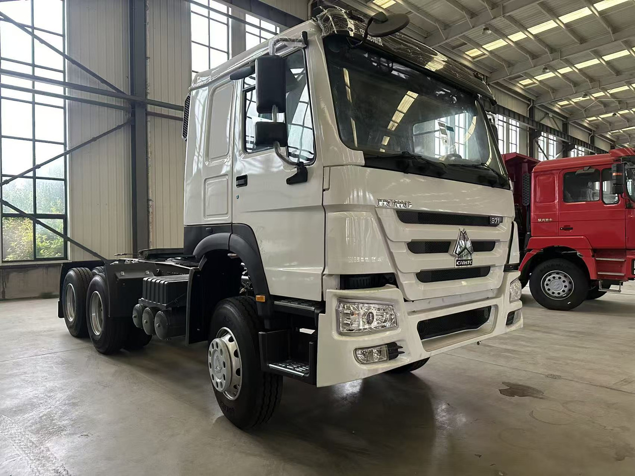 HOWO 371 Tractor Unit 6✖4 - Tegljač: slika HOWO 371 Tractor Unit 6✖4 - Tegljač HOWO 371 Tractor Unit 6✖4 - Tegljač: slika HOWO 371 Tractor Unit 6✖4 - Tegljač