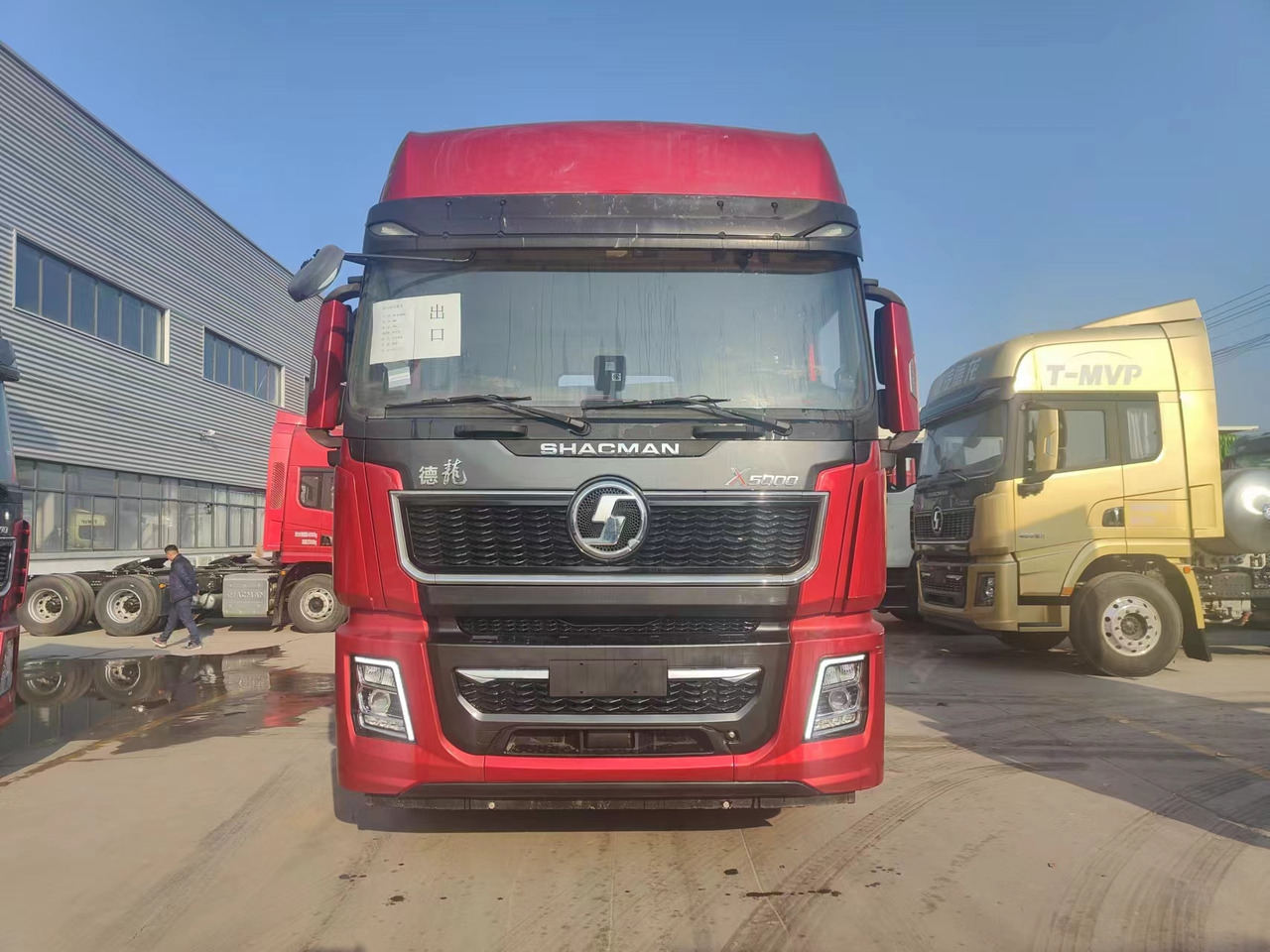 SINOTRUK Delong X5000 4X2 Automatic Tractor Unit - Tegljač: slika SINOTRUK Delong X5000 4X2 Automatic Tractor Unit - Tegljač SINOTRUK Delong X5000 4X2 Automatic Tractor Unit - Tegljač: slika SINOTRUK Delong X5000 4X2 Automatic Tractor Unit - Tegljač