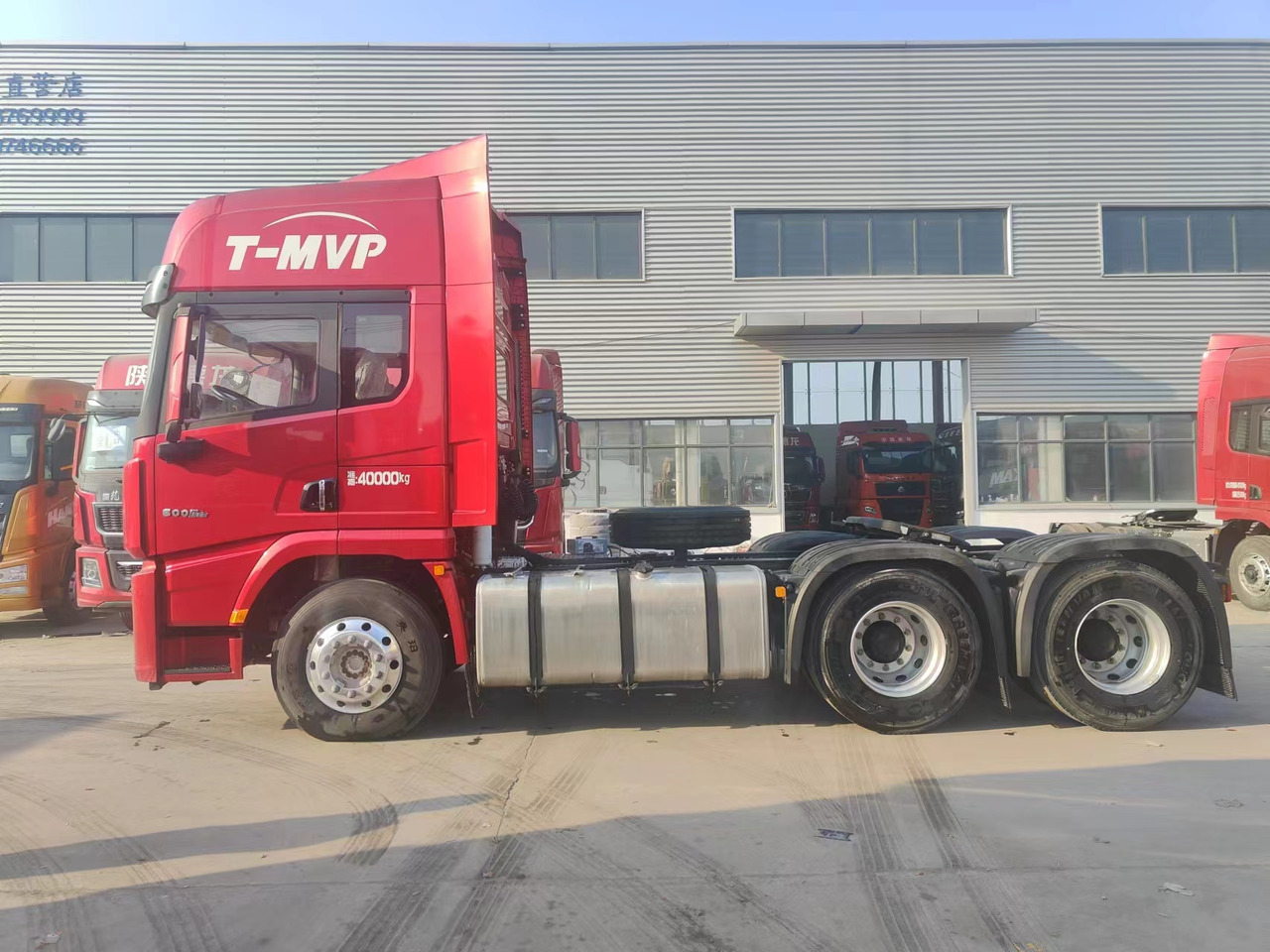 SINOTRUK Delong X5000 4X2 Automatic Tractor Unit - Tegljač: slika SINOTRUK Delong X5000 4X2 Automatic Tractor Unit - Tegljač SINOTRUK Delong X5000 4X2 Automatic Tractor Unit - Tegljač: slika SINOTRUK Delong X5000 4X2 Automatic Tractor Unit - Tegljač