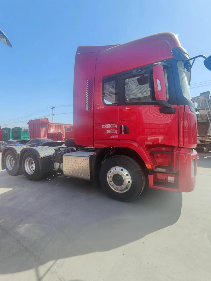 SINOTRUK Delong X5000 6X4 Automatic Tractor - Tegljač: slika SINOTRUK Delong X5000 6X4 Automatic Tractor - Tegljač SINOTRUK Delong X5000 6X4 Automatic Tractor - Tegljač: slika SINOTRUK Delong X5000 6X4 Automatic Tractor - Tegljač