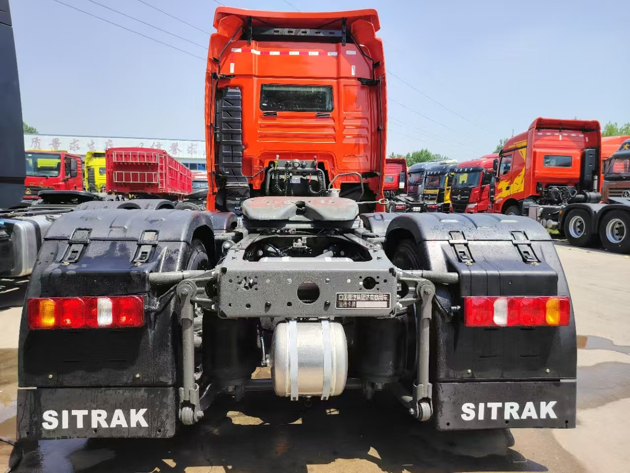 SINOTRUK G7 H540 Tractor Unit 6✖4 New - Tegljač: slika SINOTRUK G7 H540 Tractor Unit 6✖4 New - Tegljač SINOTRUK G7 H540 Tractor Unit 6✖4 New - Tegljač: slika SINOTRUK G7 H540 Tractor Unit 6✖4 New - Tegljač