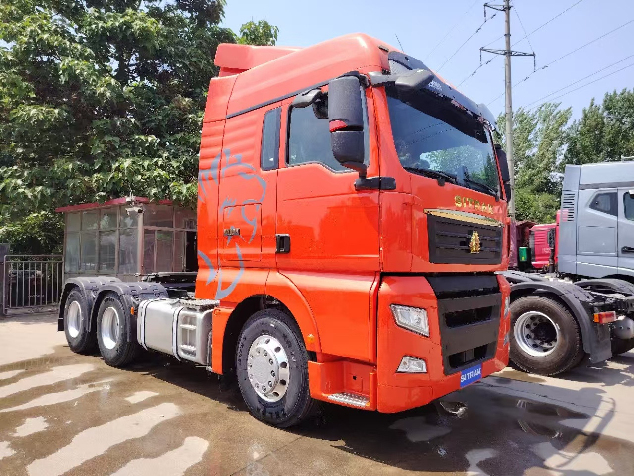 SINOTRUK G7 H540 Tractor Unit 6✖4 New - Tegljač: slika SINOTRUK G7 H540 Tractor Unit 6✖4 New - Tegljač SINOTRUK G7 H540 Tractor Unit 6✖4 New - Tegljač: slika SINOTRUK G7 H540 Tractor Unit 6✖4 New - Tegljač