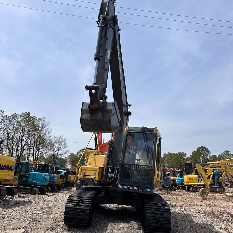 VOLVO EC140D - Bager gusjeničar: slika VOLVO EC140D - Bager gusjeničar VOLVO EC140D - Bager gusjeničar: slika VOLVO EC140D - Bager gusjeničar