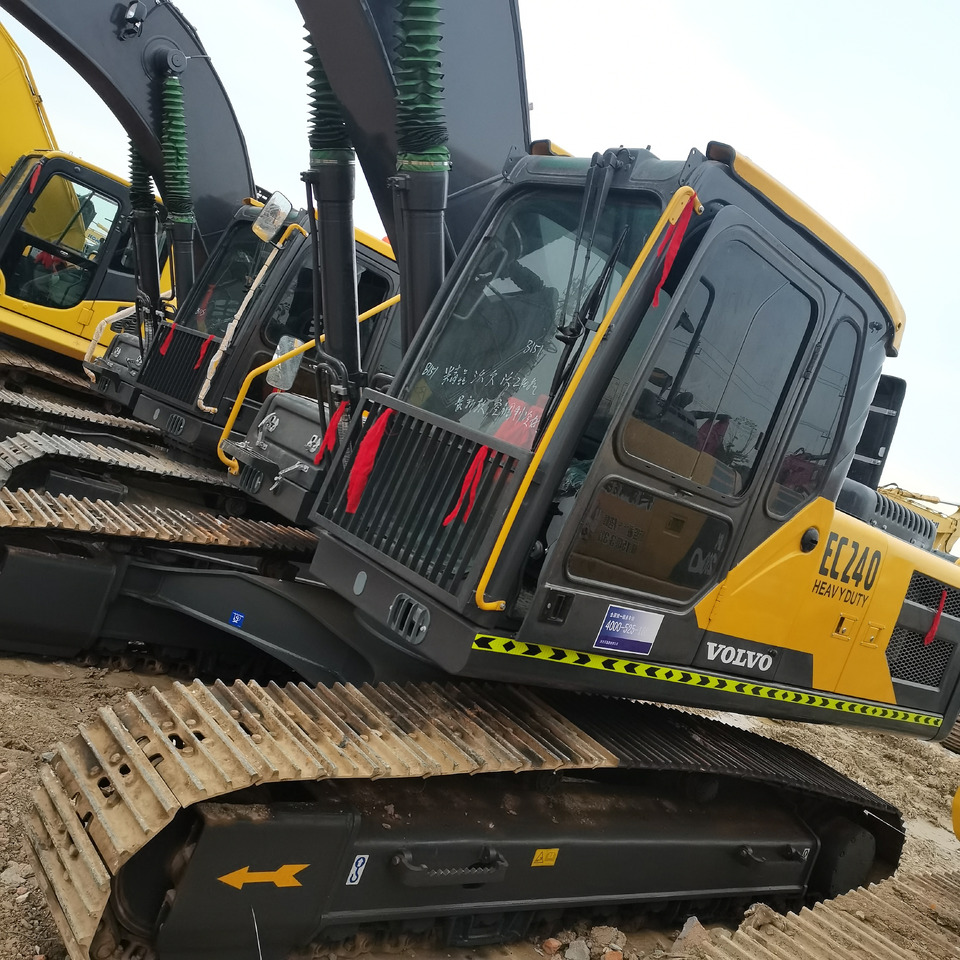 VOLVO EC240 - Bager gusjeničar: slika VOLVO EC240 - Bager gusjeničar VOLVO EC240 - Bager gusjeničar: slika VOLVO EC240 - Bager gusjeničar