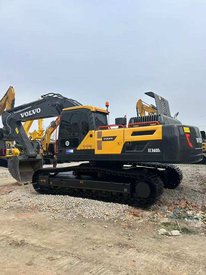 VOLVO EC360D - Bager gusjeničar: slika VOLVO EC360D - Bager gusjeničar VOLVO EC360D - Bager gusjeničar: slika VOLVO EC360D - Bager gusjeničar
