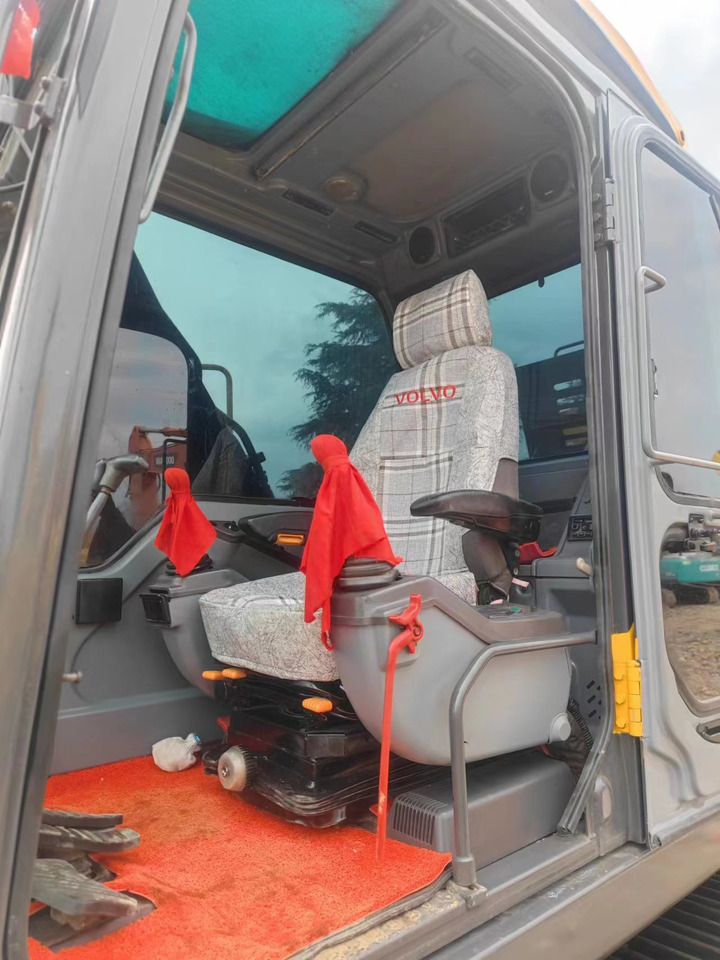 VOLVO Excavator EC210 Click Here for Discount - Bager: slika VOLVO Excavator EC210 Click Here for Discount - Bager VOLVO Excavator EC210 Click Here for Discount - Bager: slika VOLVO Excavator EC210 Click Here for Discount - Bager