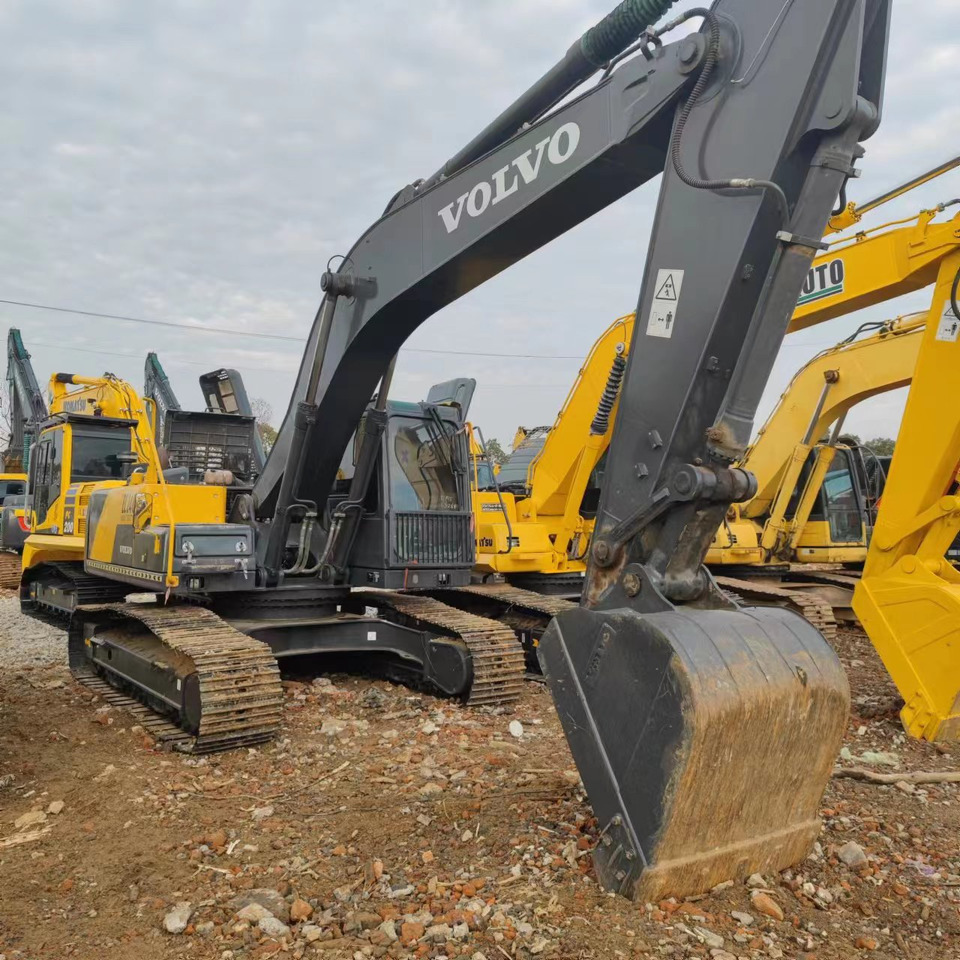 VOLVO Excavator EC240 Click for Discount - Bager: slika VOLVO Excavator EC240 Click for Discount - Bager VOLVO Excavator EC240 Click for Discount - Bager: slika VOLVO Excavator EC240 Click for Discount - Bager